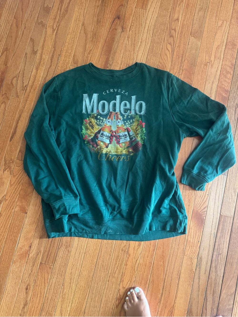 Modelo Dark Green Crewneck Sweatshirt Christmas Holiday cheers